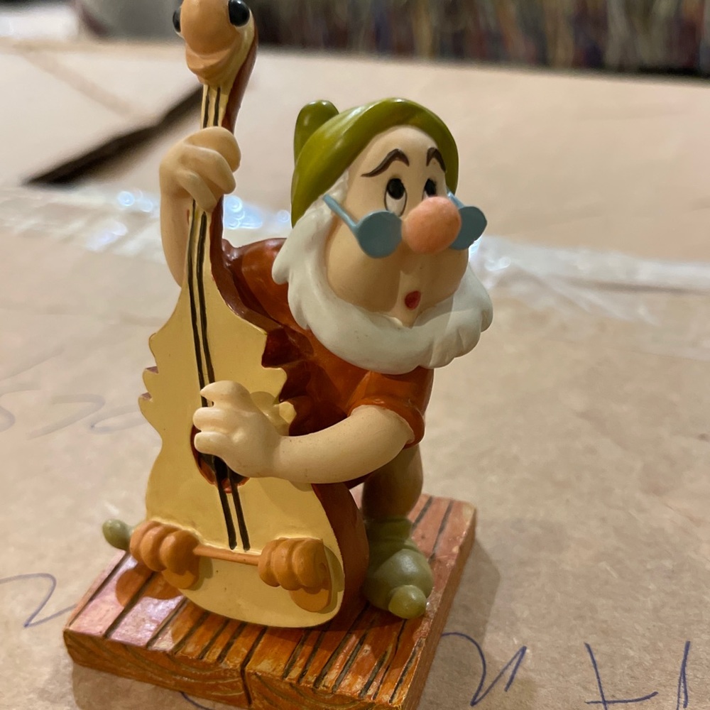 Snow White and the Seven Dwarves Disney 65th Doc